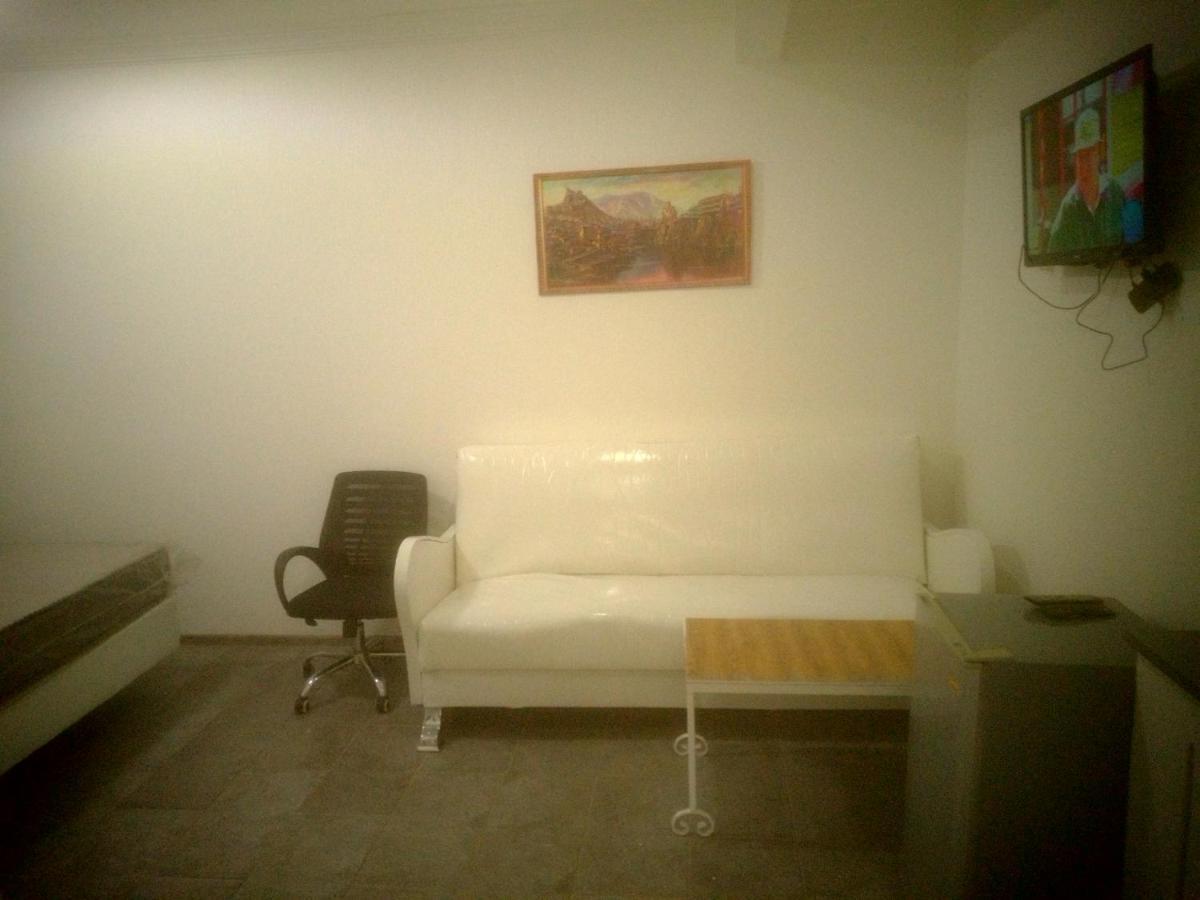 Rrooms Old City Apartment ティビリシ エクステリア 写真